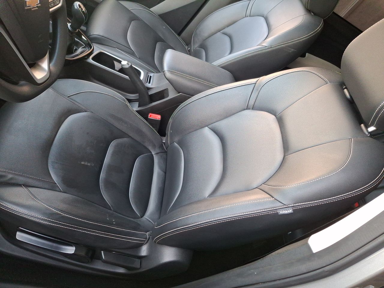 Chevrolet Captiva — foto 17 de 28