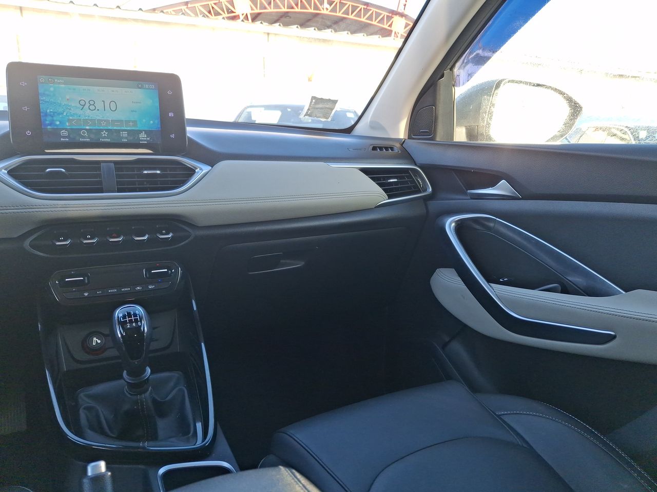 Chevrolet Captiva — foto 3 de 28