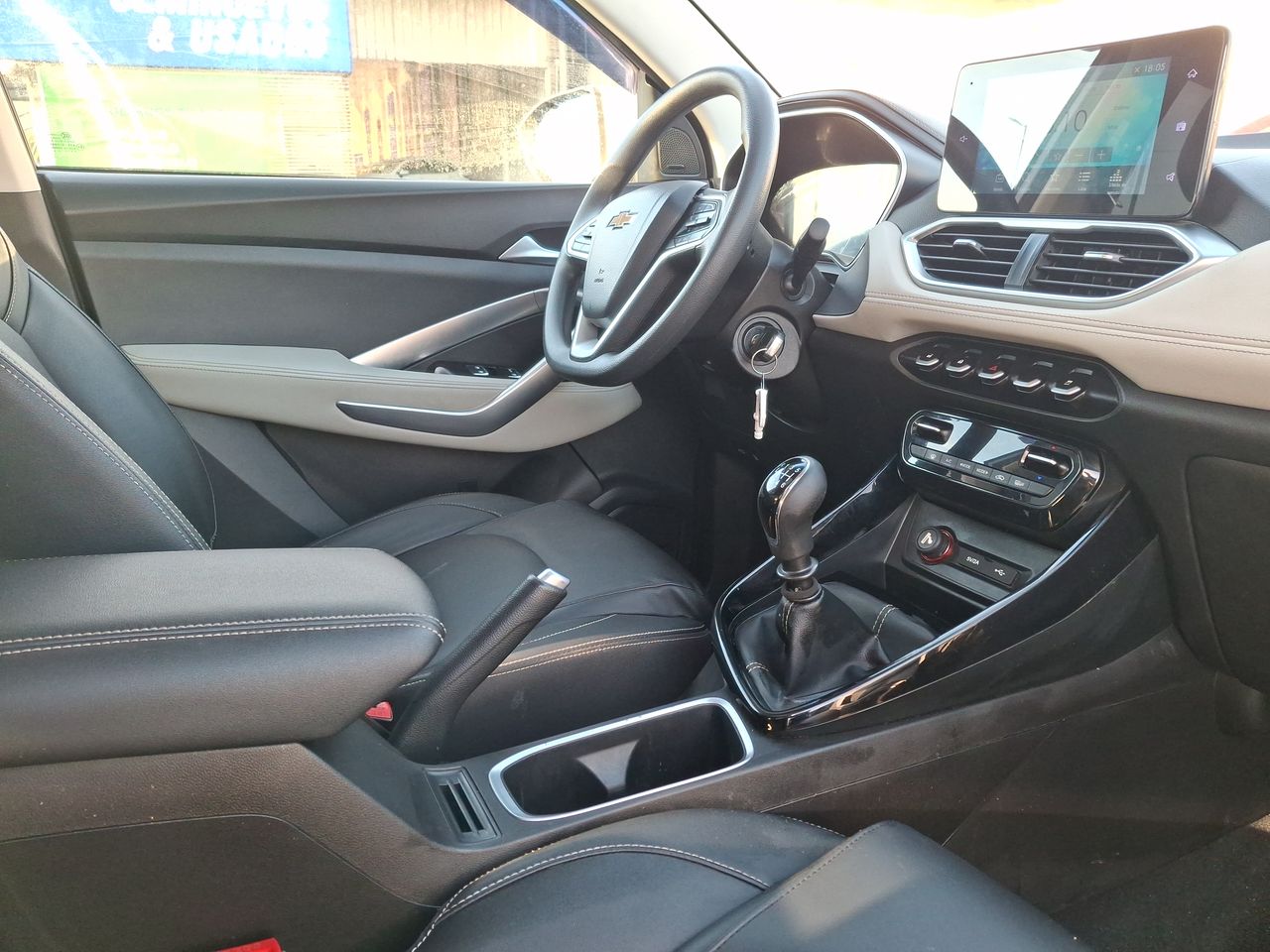 Chevrolet Captiva — foto 9 de 28