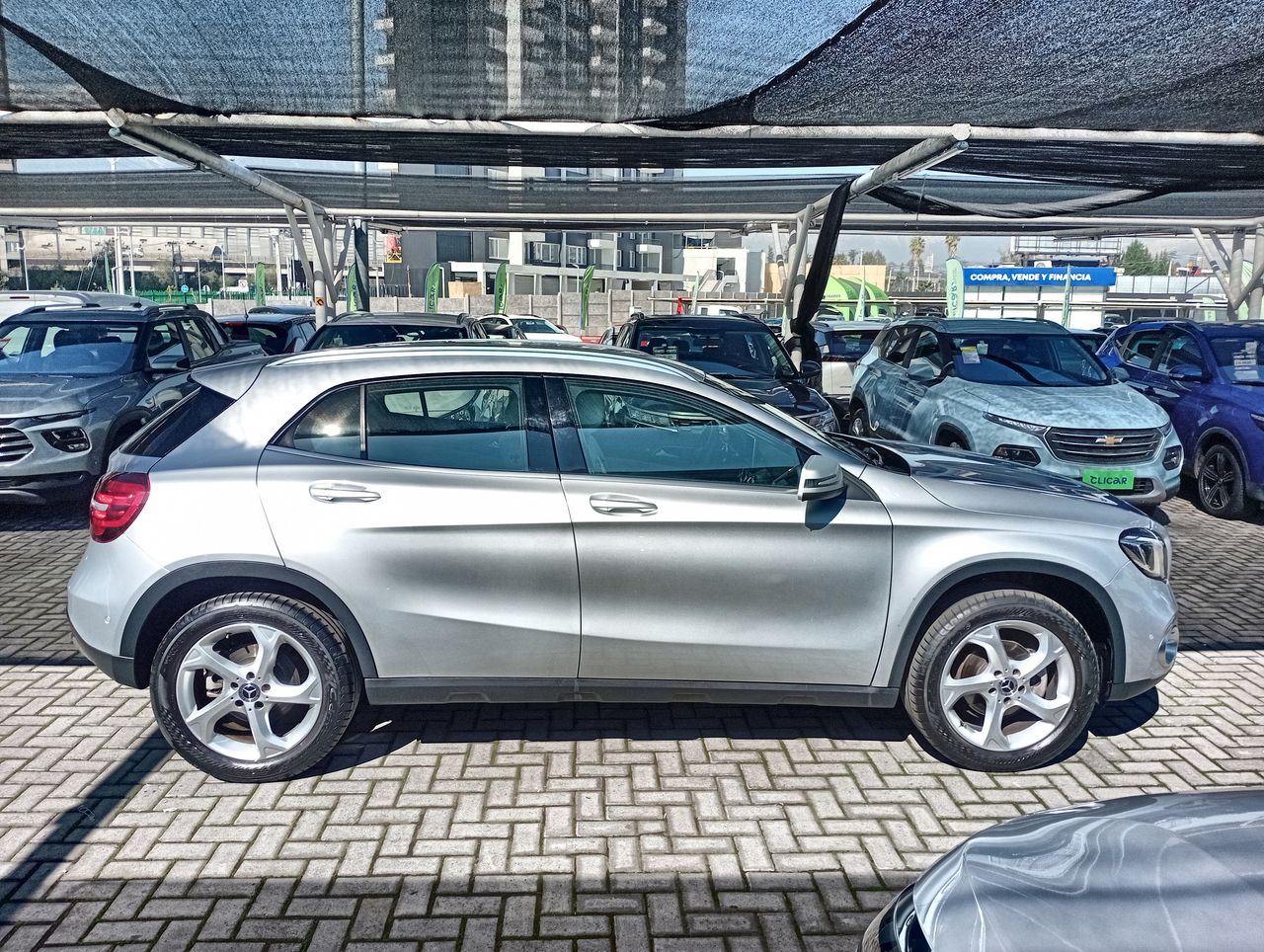 MERCEDES BENZ - 8