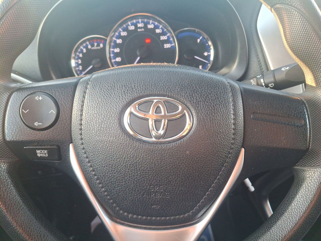 TOYOTA - 23