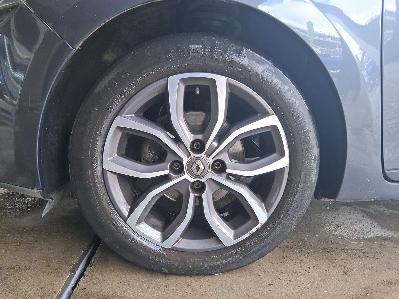 Renault Clio — foto 18 de 36