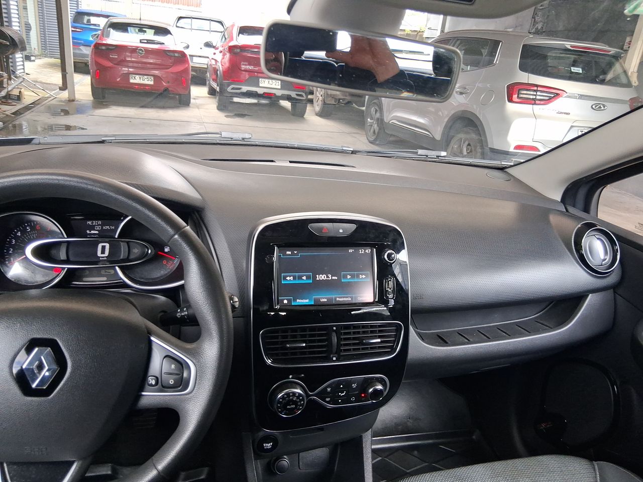 Renault Clio — foto 33 de 36