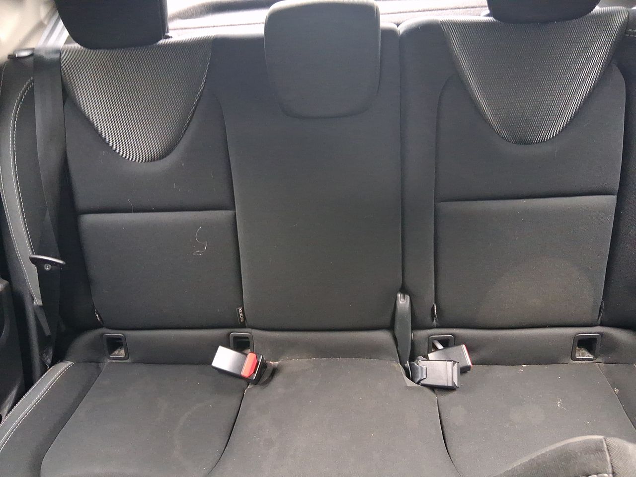 Renault Clio — foto 35 de 36