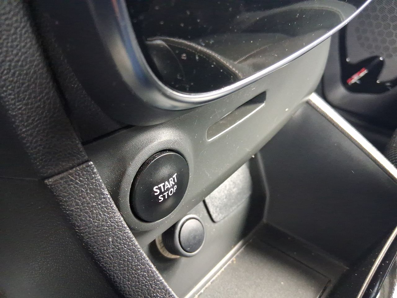Renault Clio — foto 36 de 36