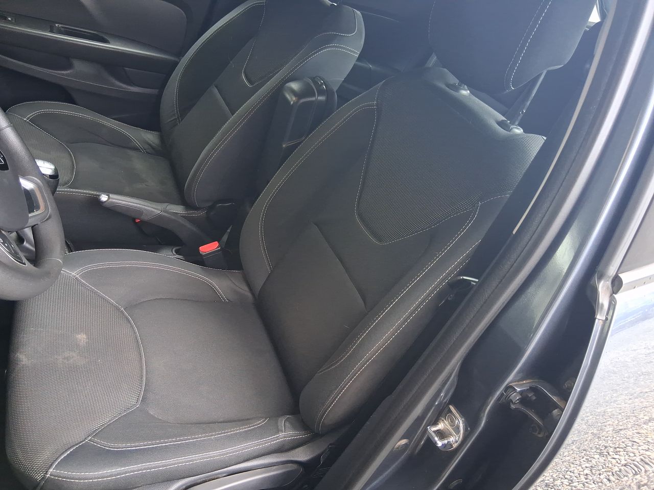 Renault Clio — foto 26 de 36