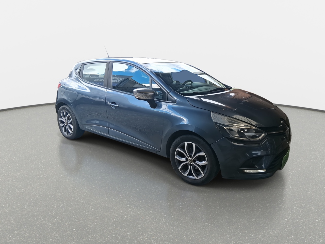 RENAULT - 1