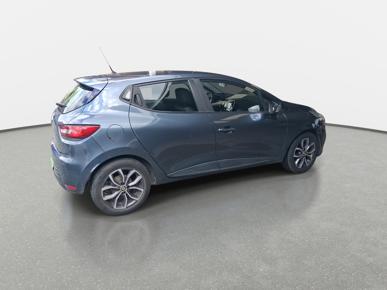 Renault Clio — foto 8 de 36