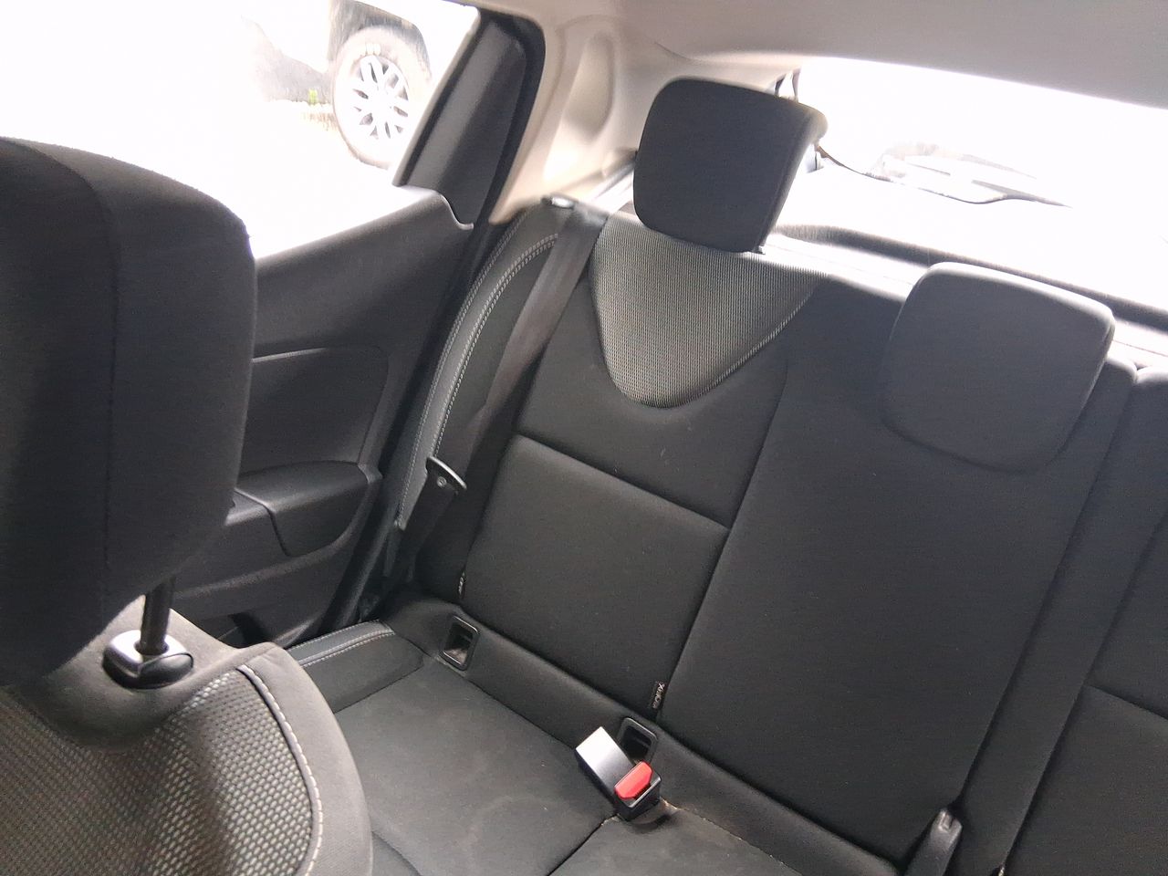 Renault Clio — foto 11 de 36