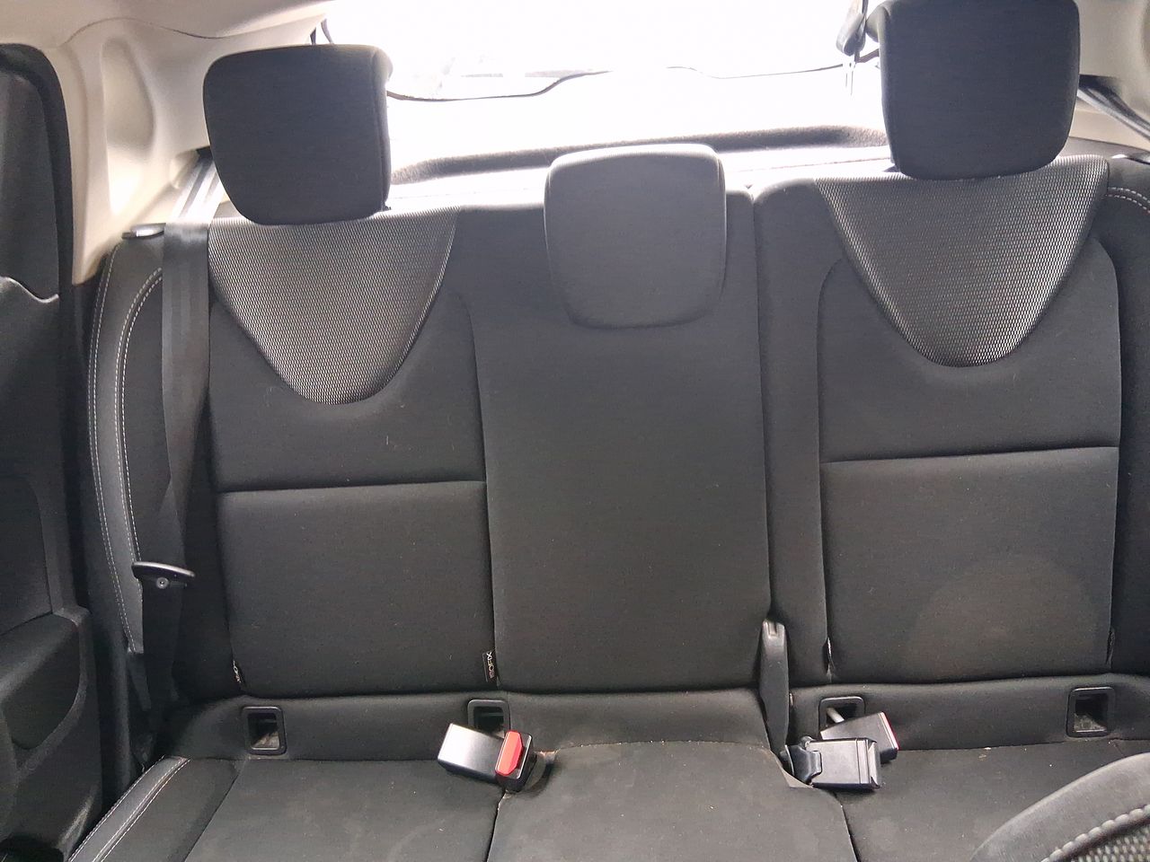 Renault Clio — foto 12 de 36