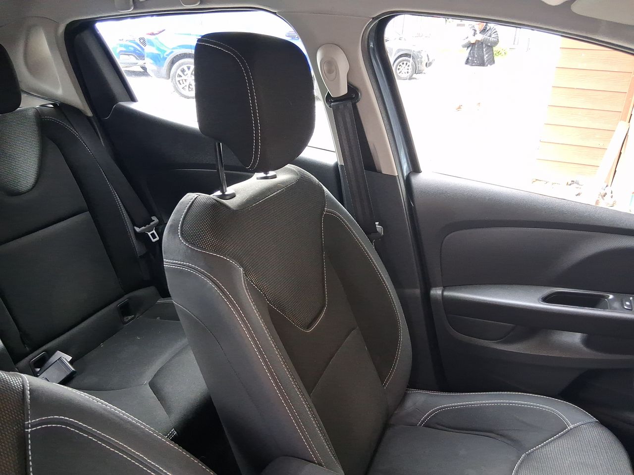 Renault Clio — foto 14 de 36