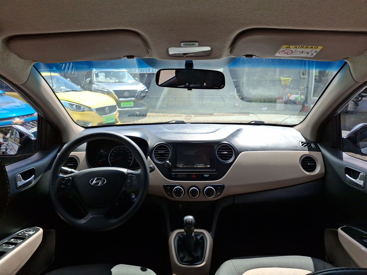 HYUNDAI - 9