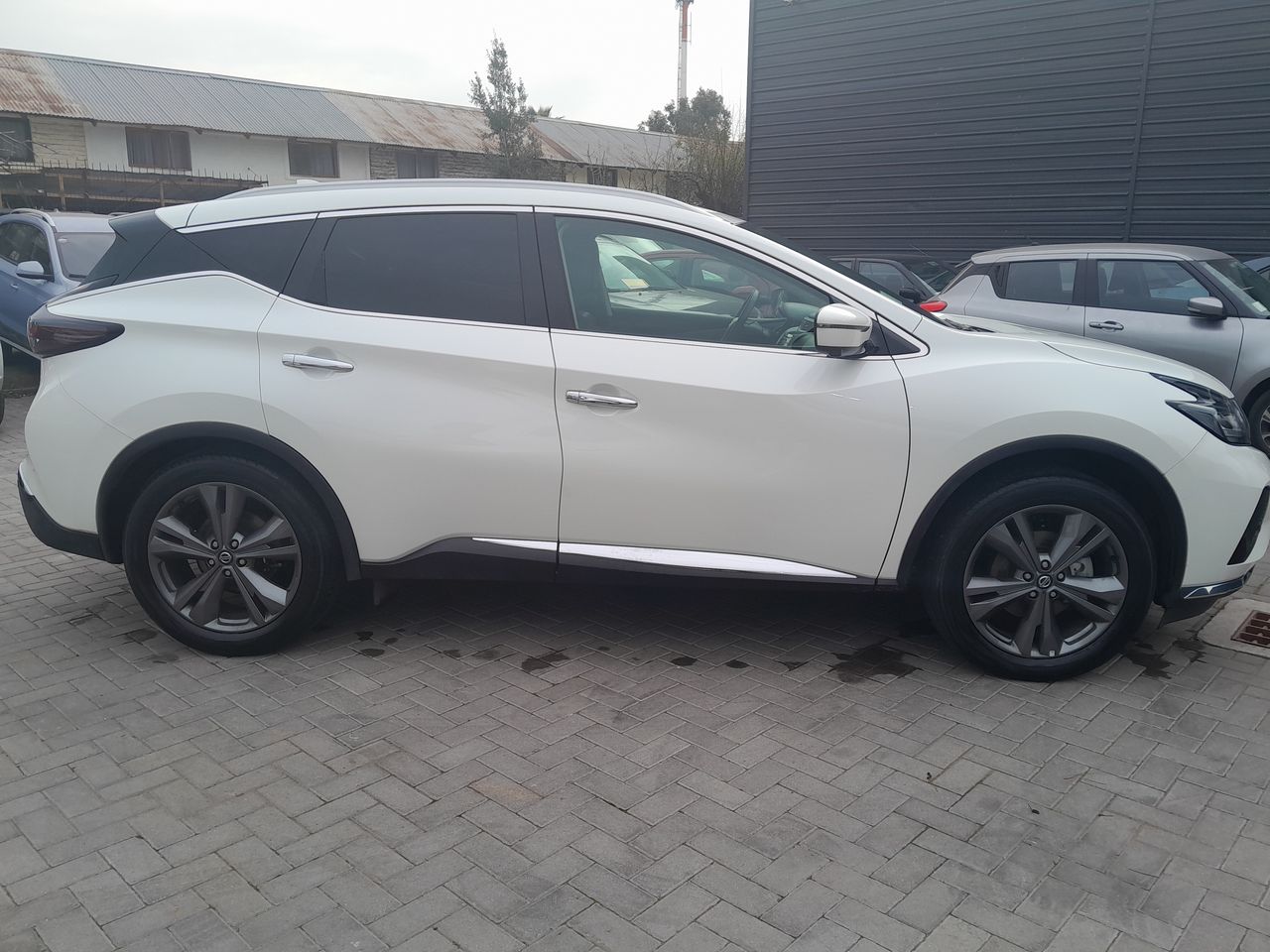 NISSAN - 8