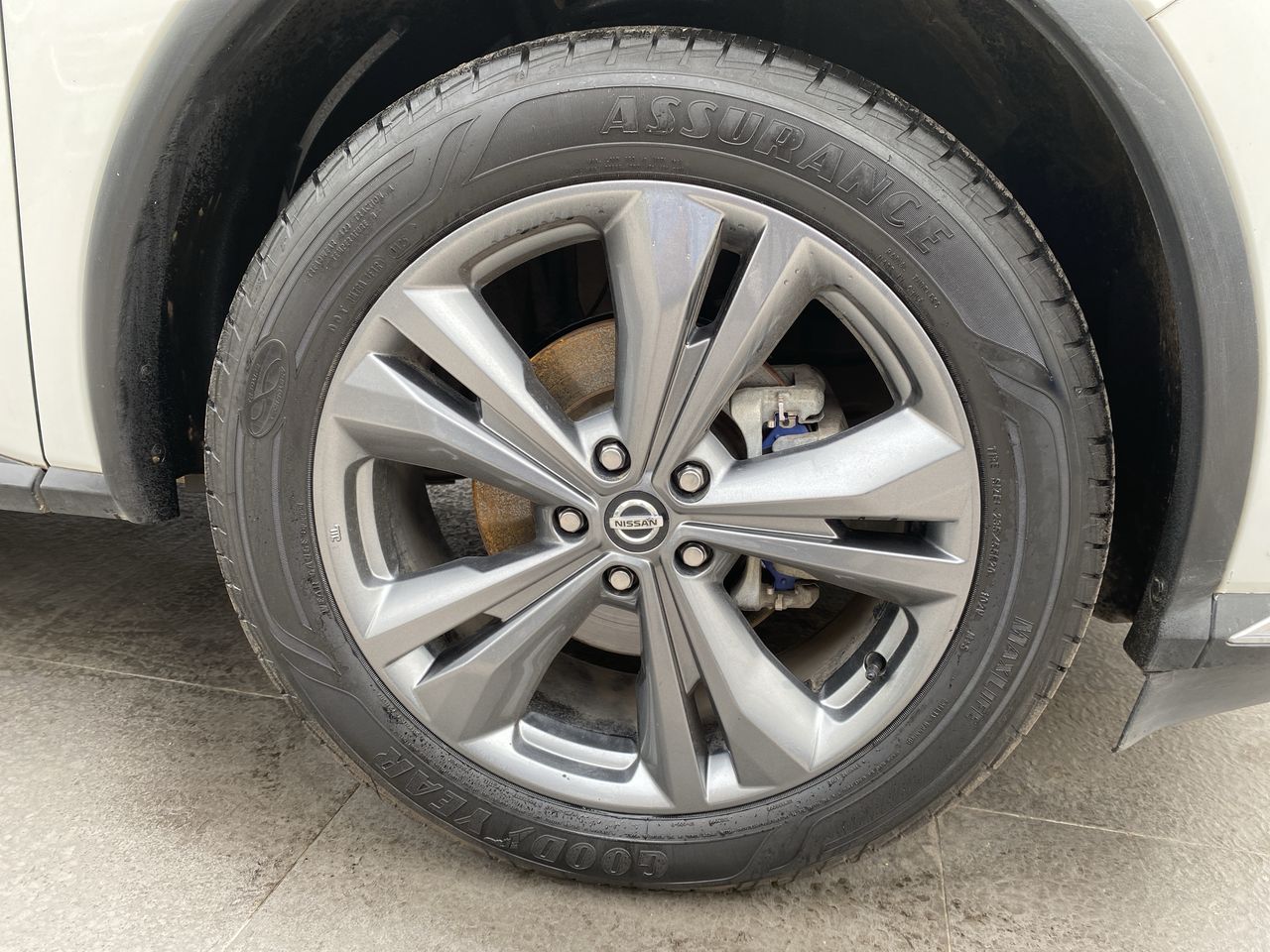 NISSAN - 17