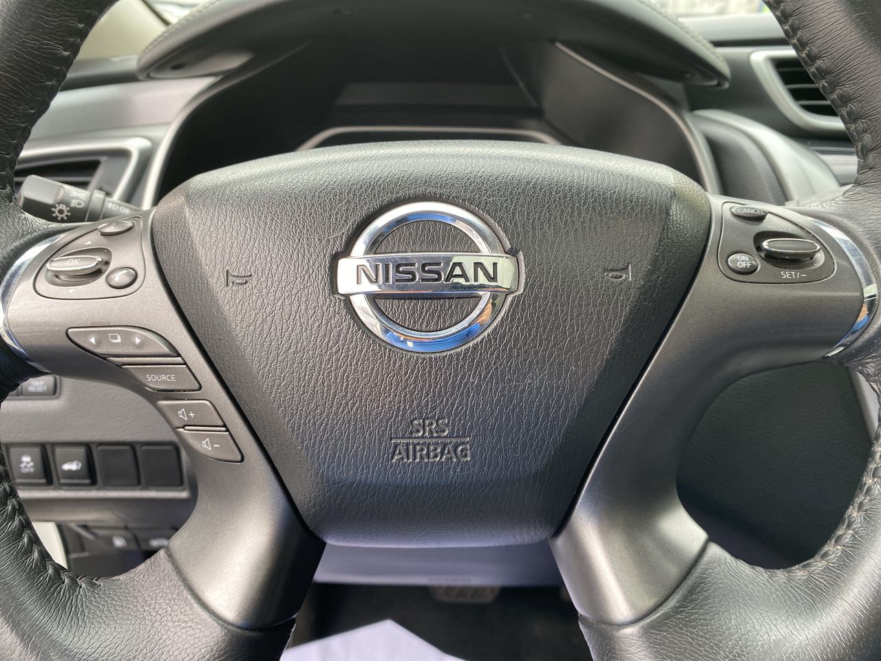 NISSAN - 26