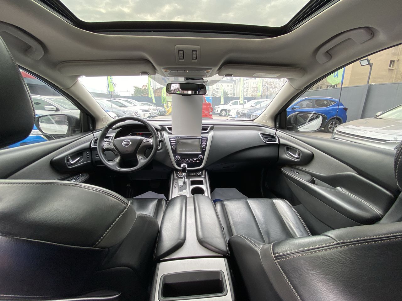 NISSAN - 9