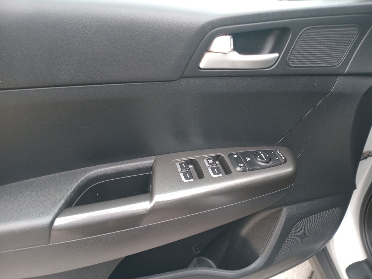 KIA - 12