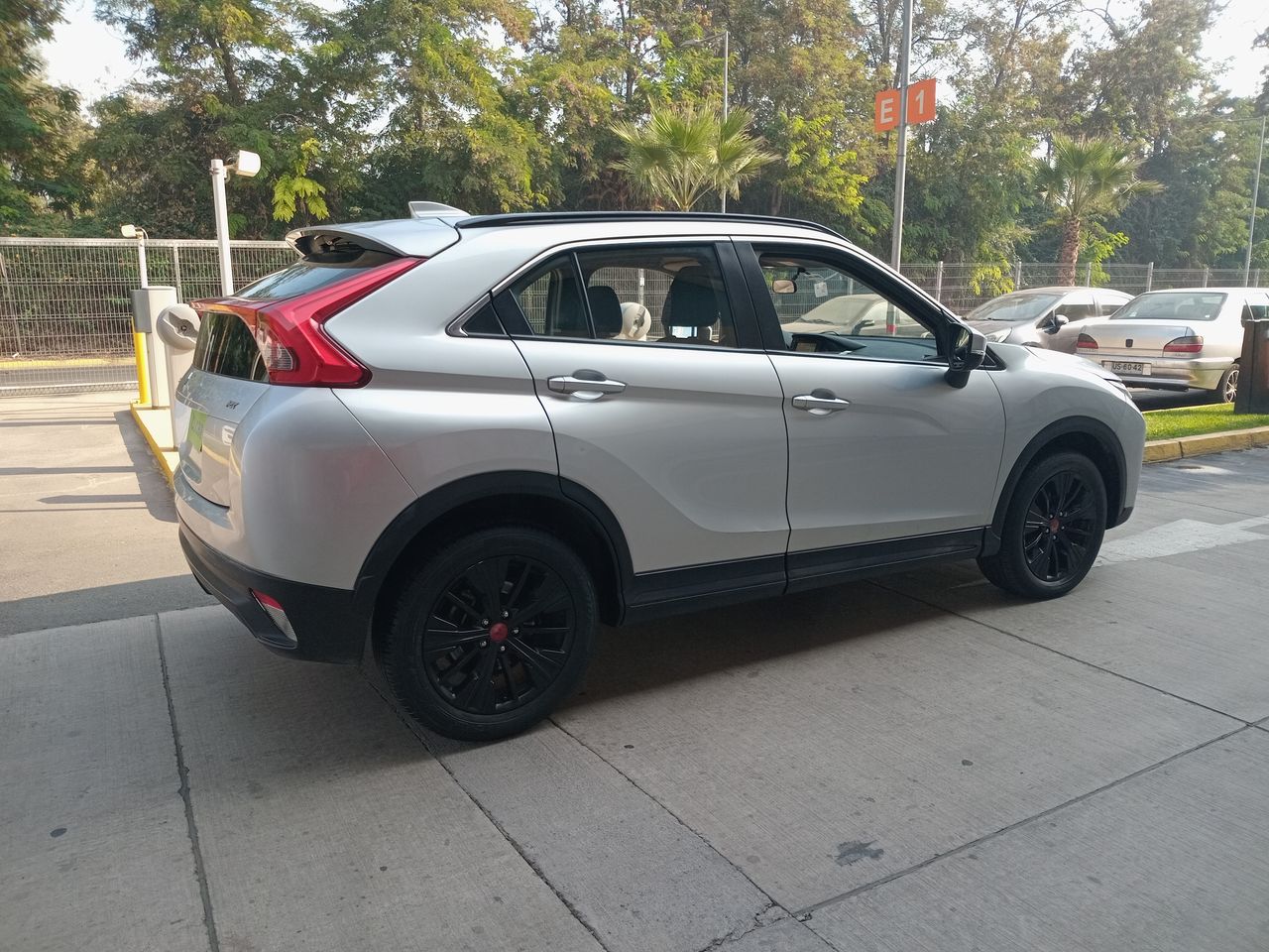 MITSUBISHI - 7