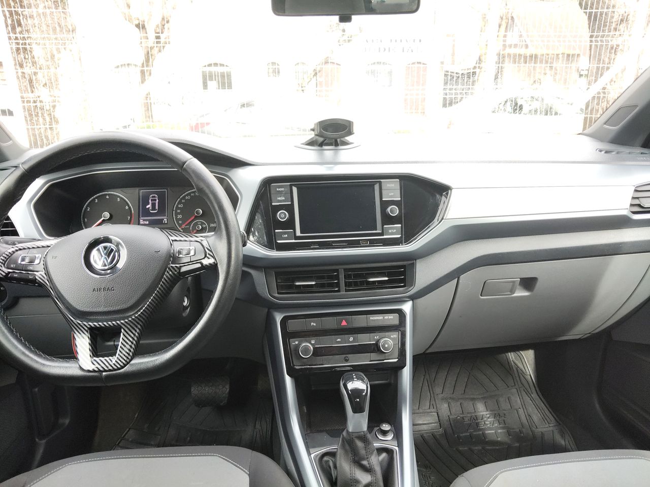 VOLKSWAGEN - 9