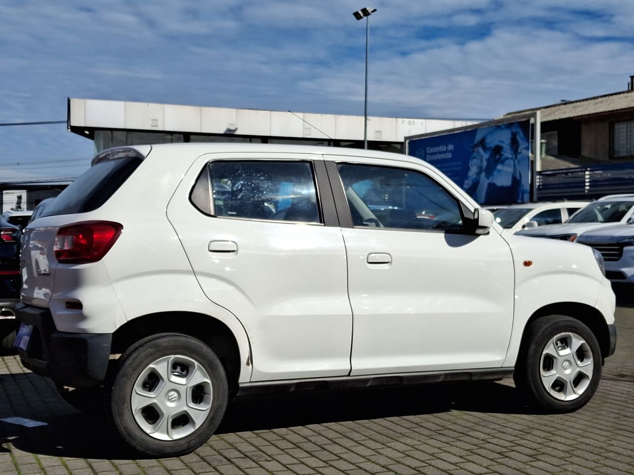 SUZUKI - 7