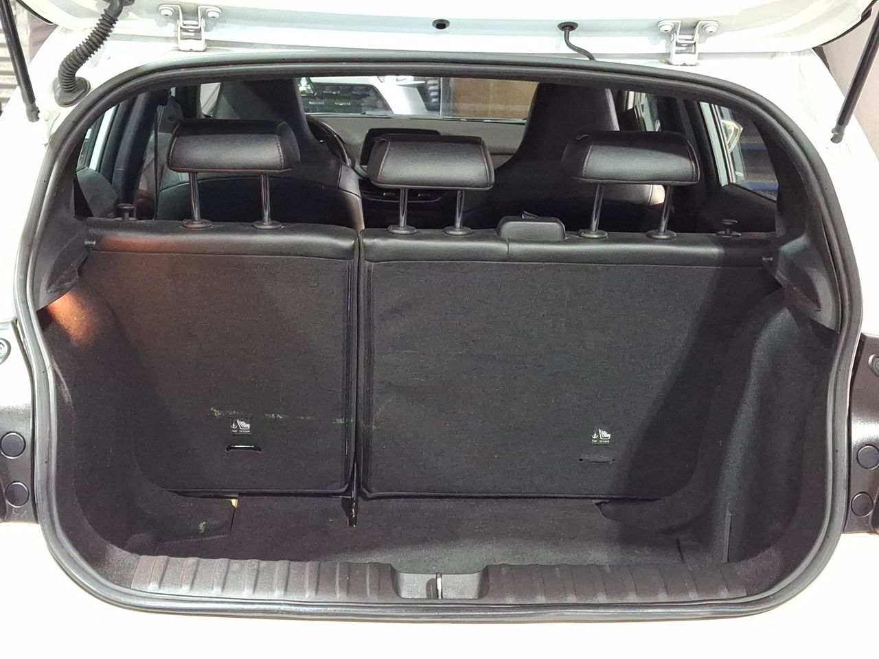 Chevrolet Onix — foto 14 de 26