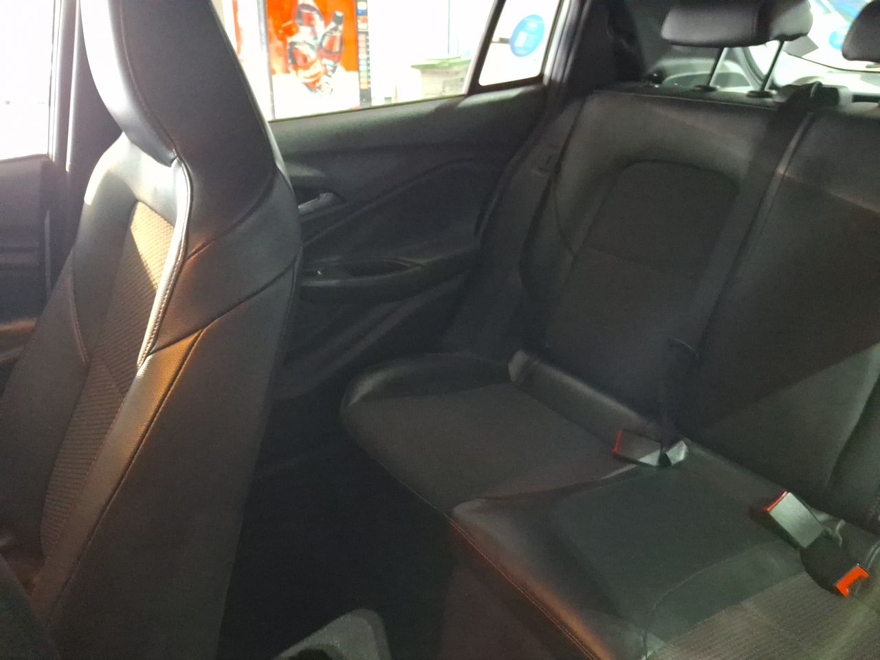 Chevrolet Onix — foto 5 de 26