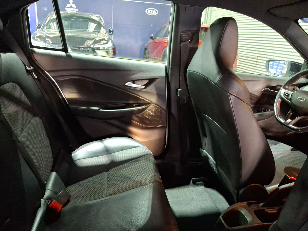 Chevrolet Onix — foto 8 de 26