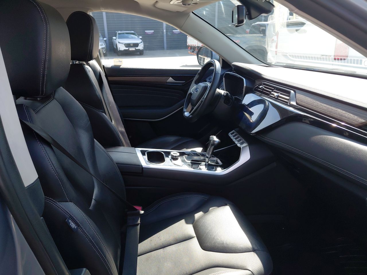 Ford Territory — foto 17 de 35