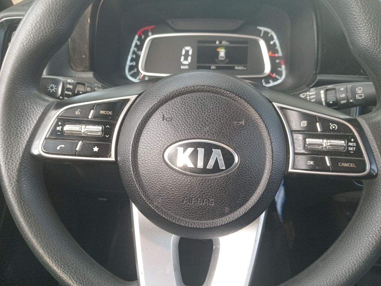 KIA - 27