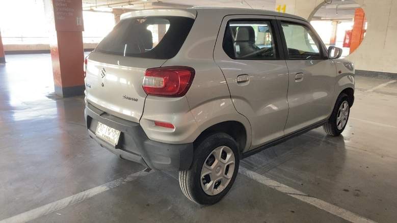 SUZUKI - 4