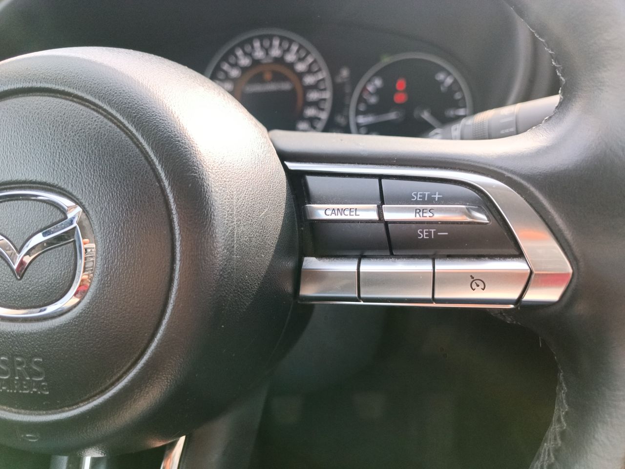 MAZDA - 26