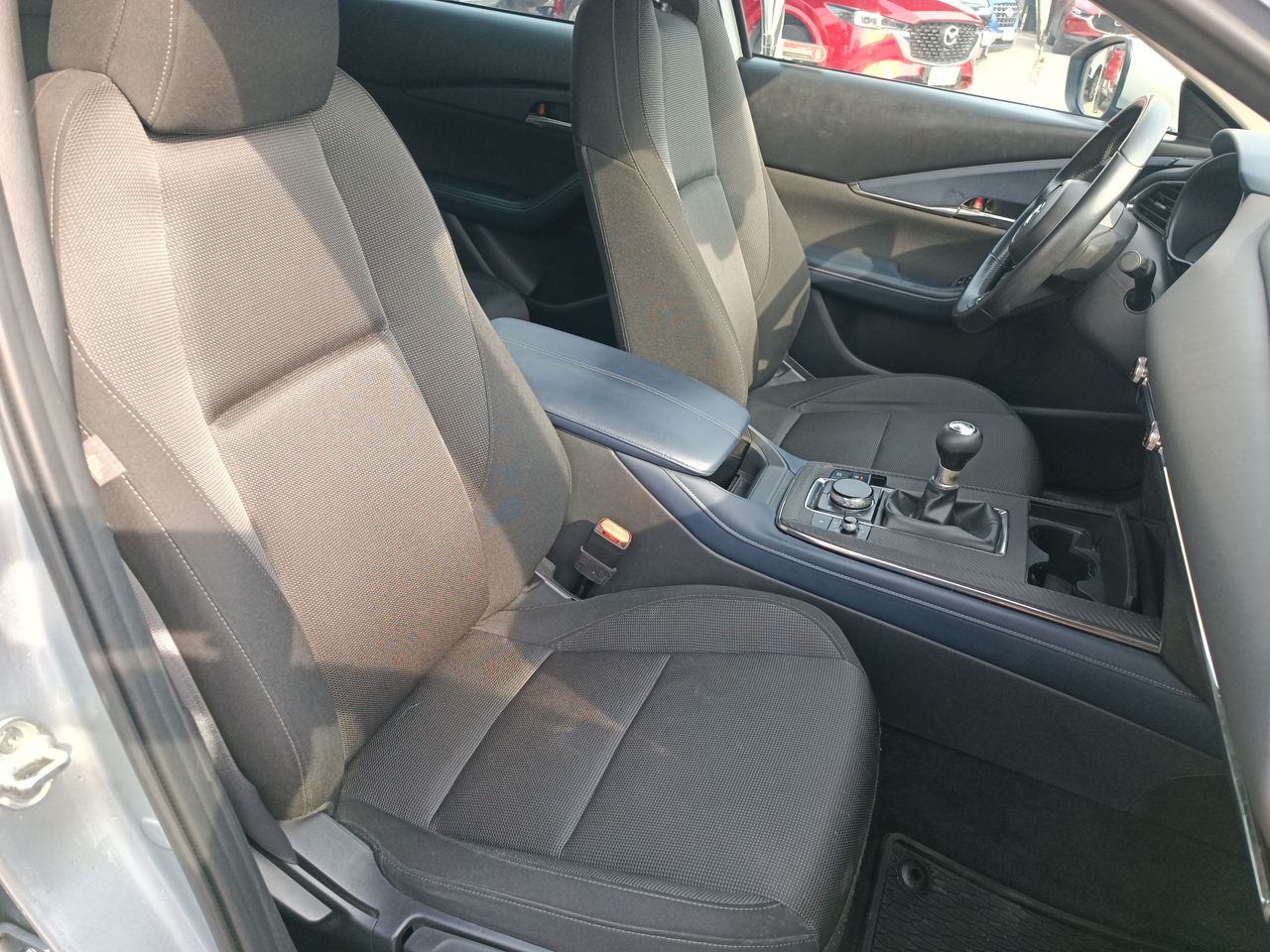 MAZDA - 33
