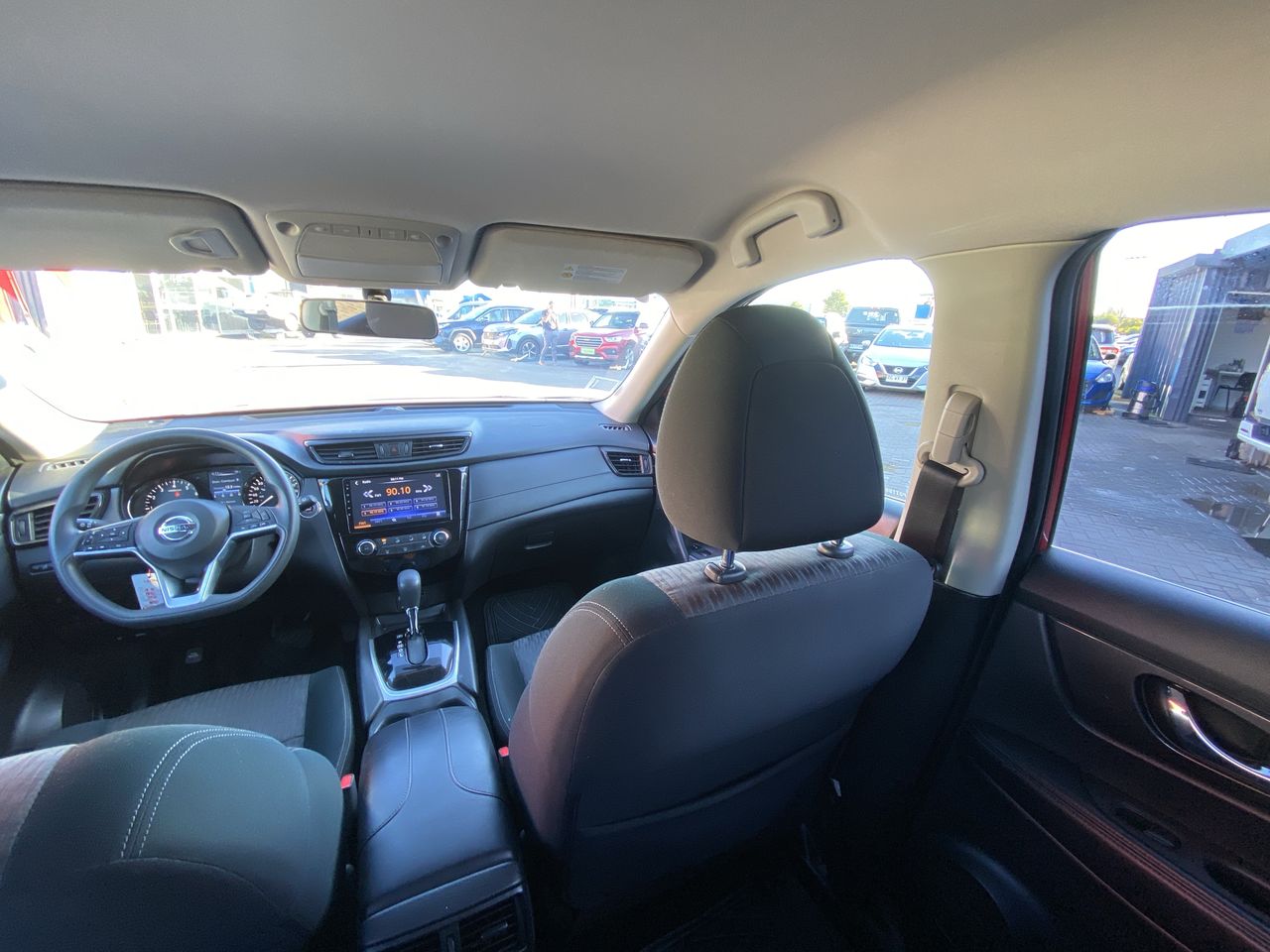 NISSAN - 10