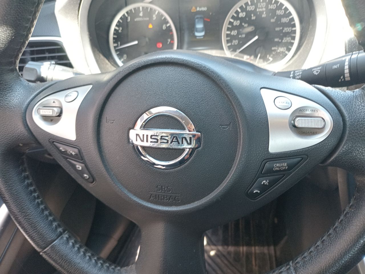 NISSAN - 24