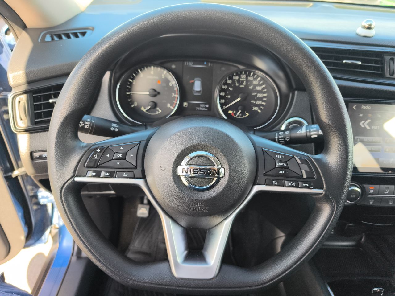 Nissan X-Trail — foto 15 de 26