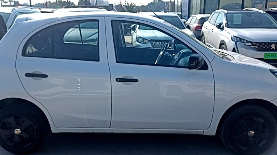 NISSAN - 2
