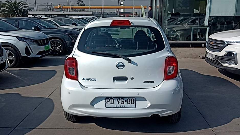 NISSAN - 4