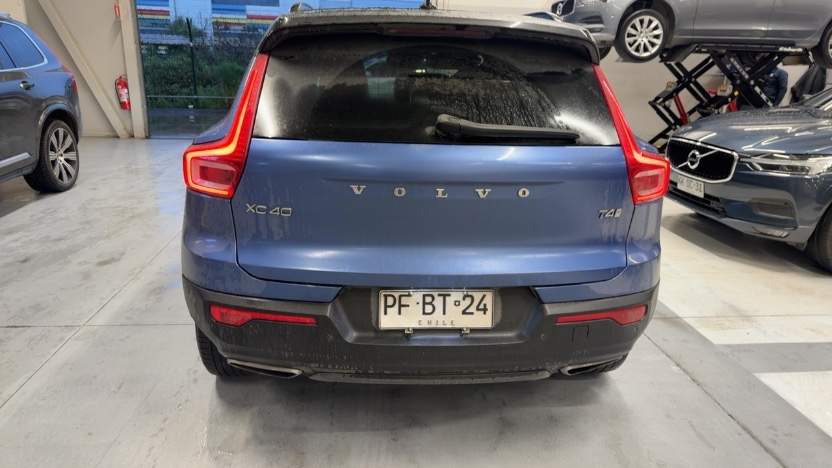 VOLVO - 4