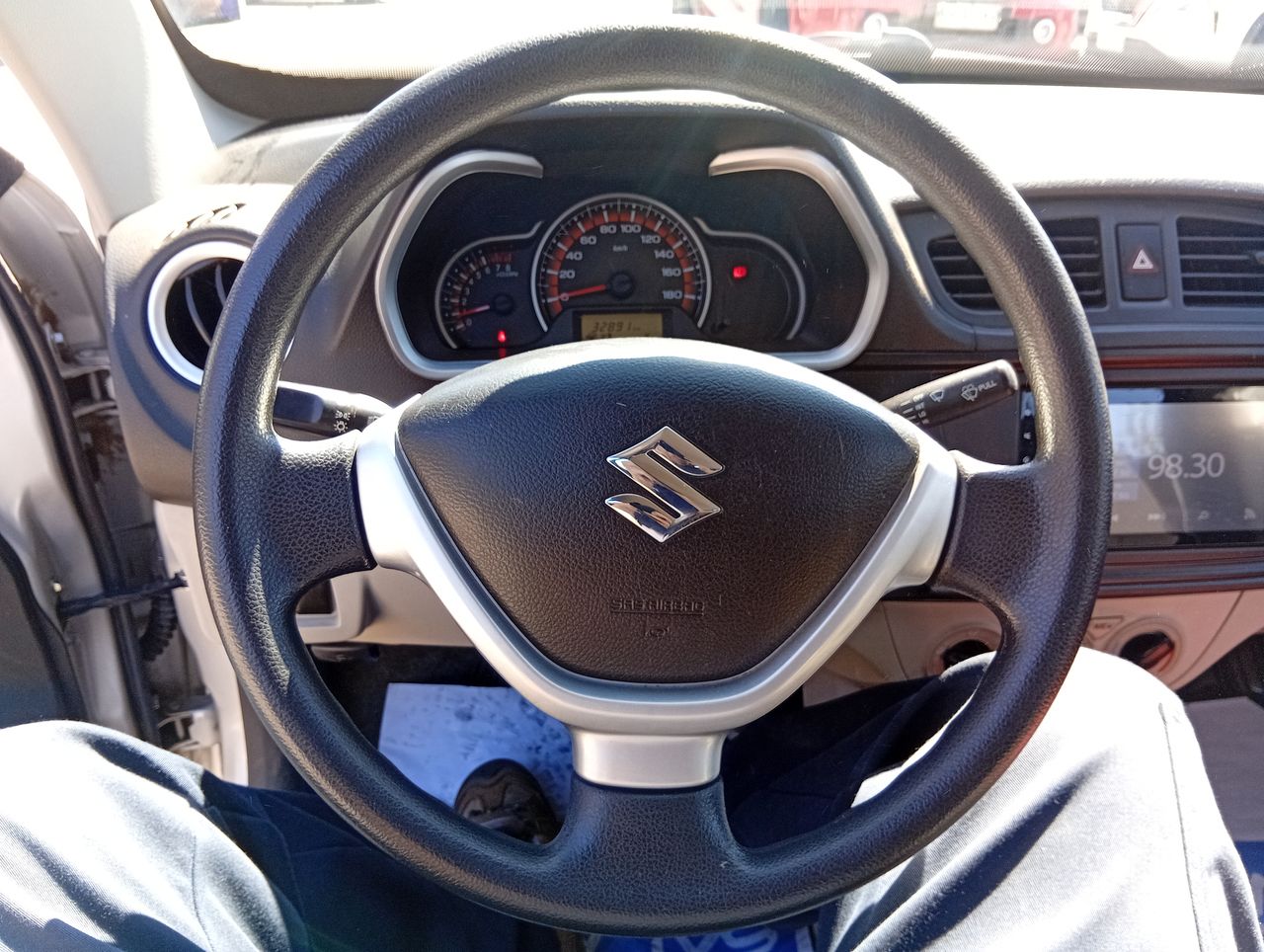 SUZUKI - 21