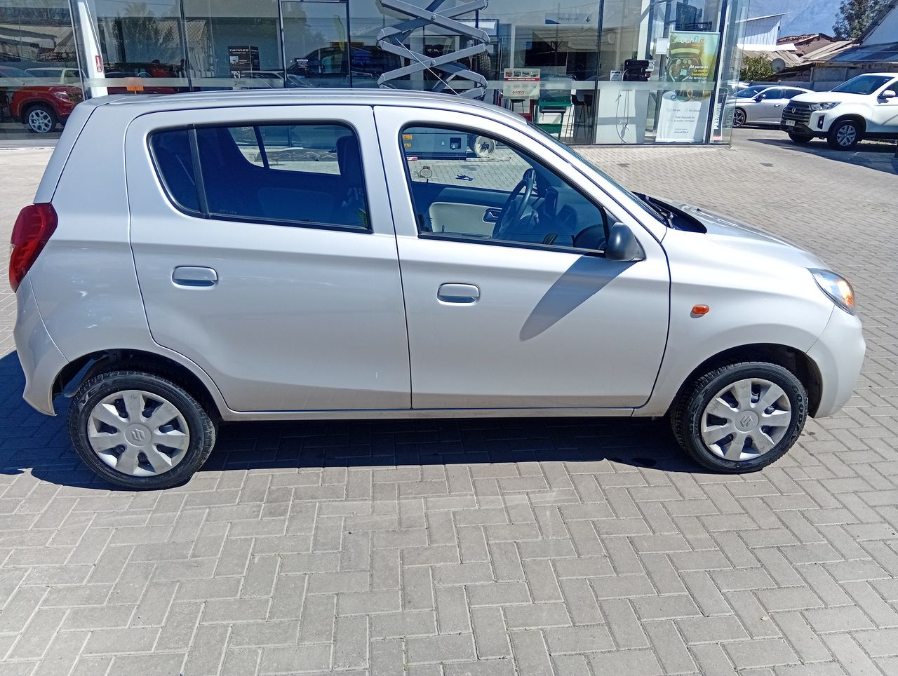 SUZUKI - 8