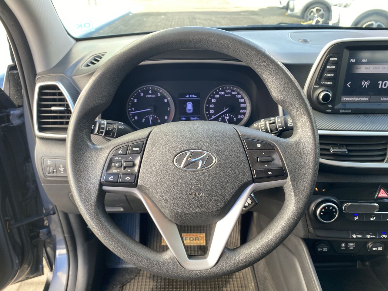 HYUNDAI - 18