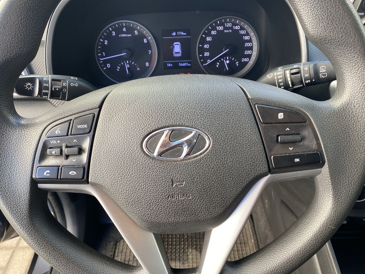 HYUNDAI - 19