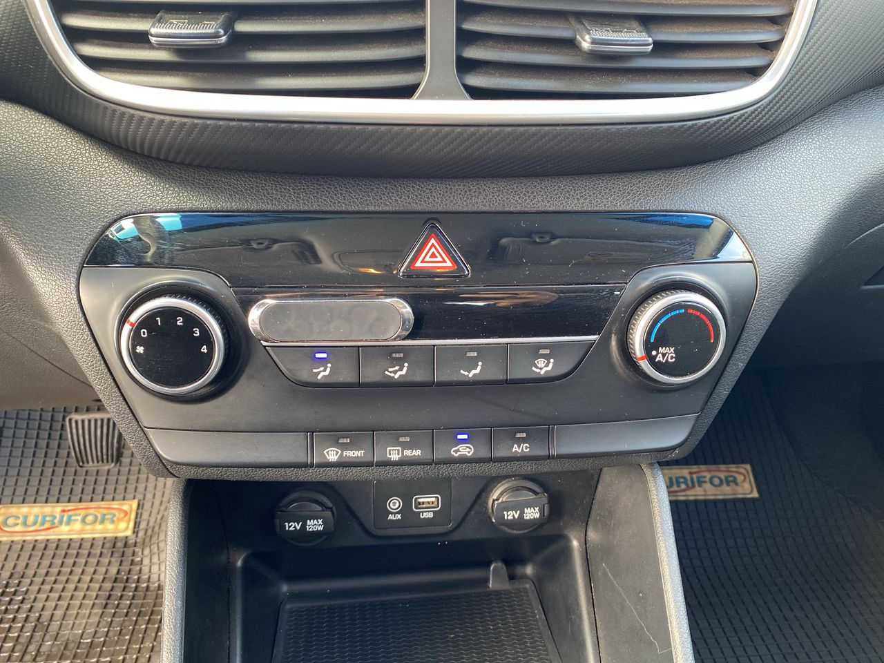 HYUNDAI - 23