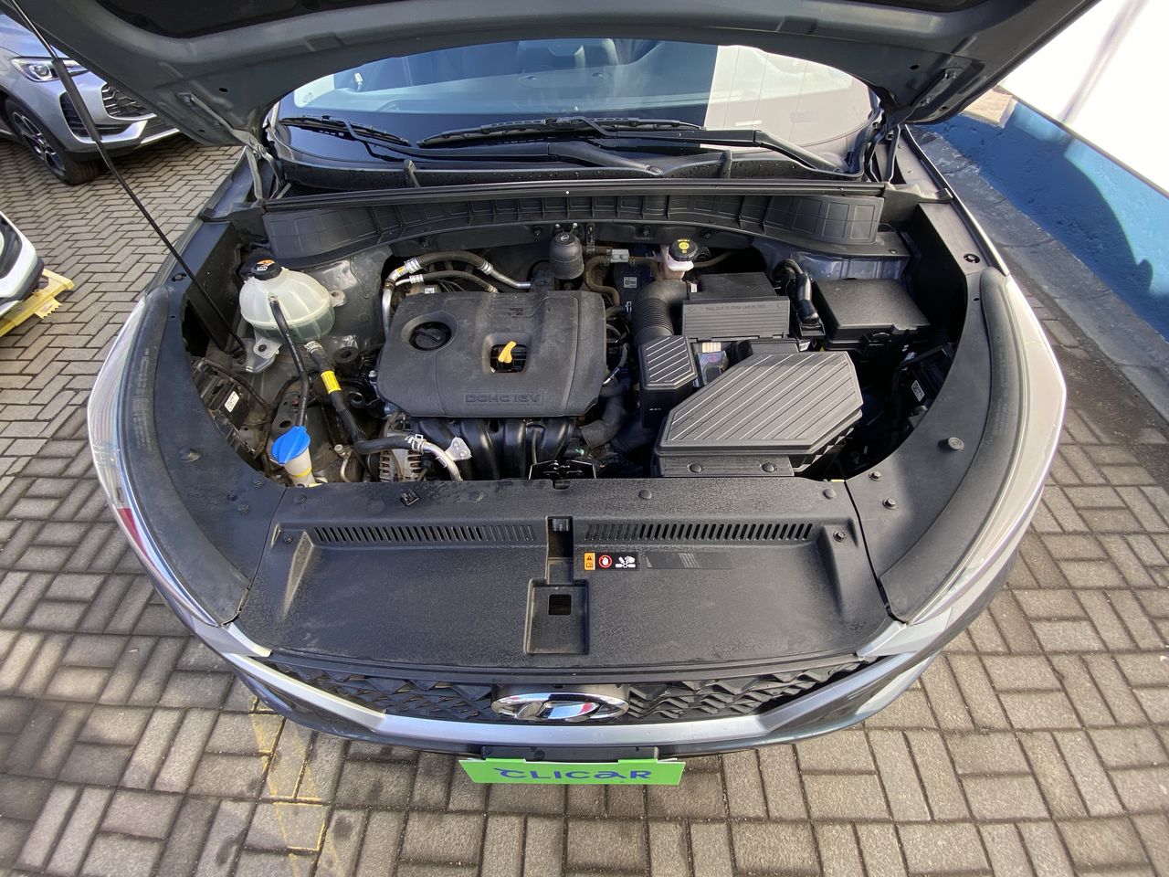 HYUNDAI - 10