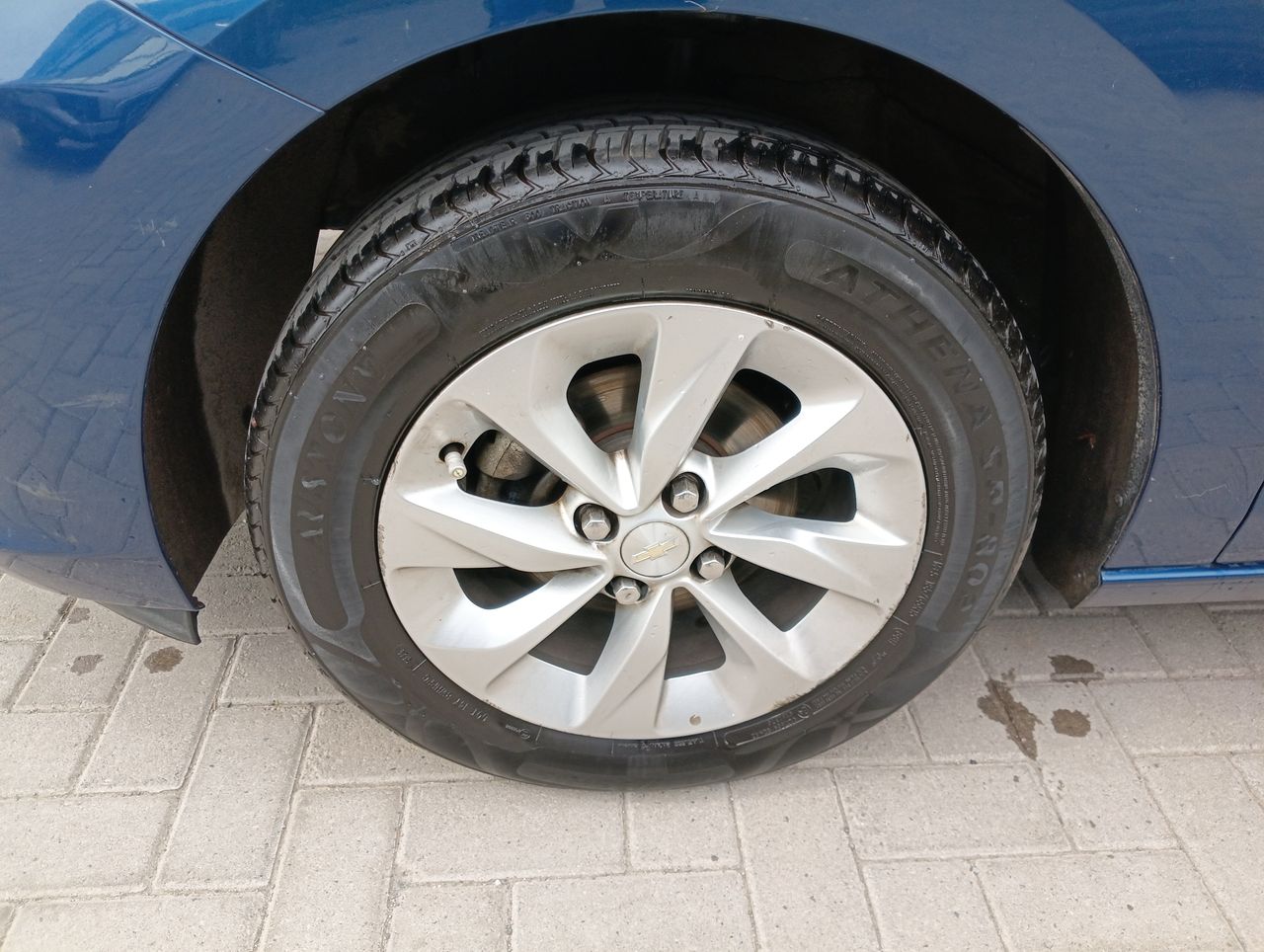 Chevrolet Onix — foto 8 de 26