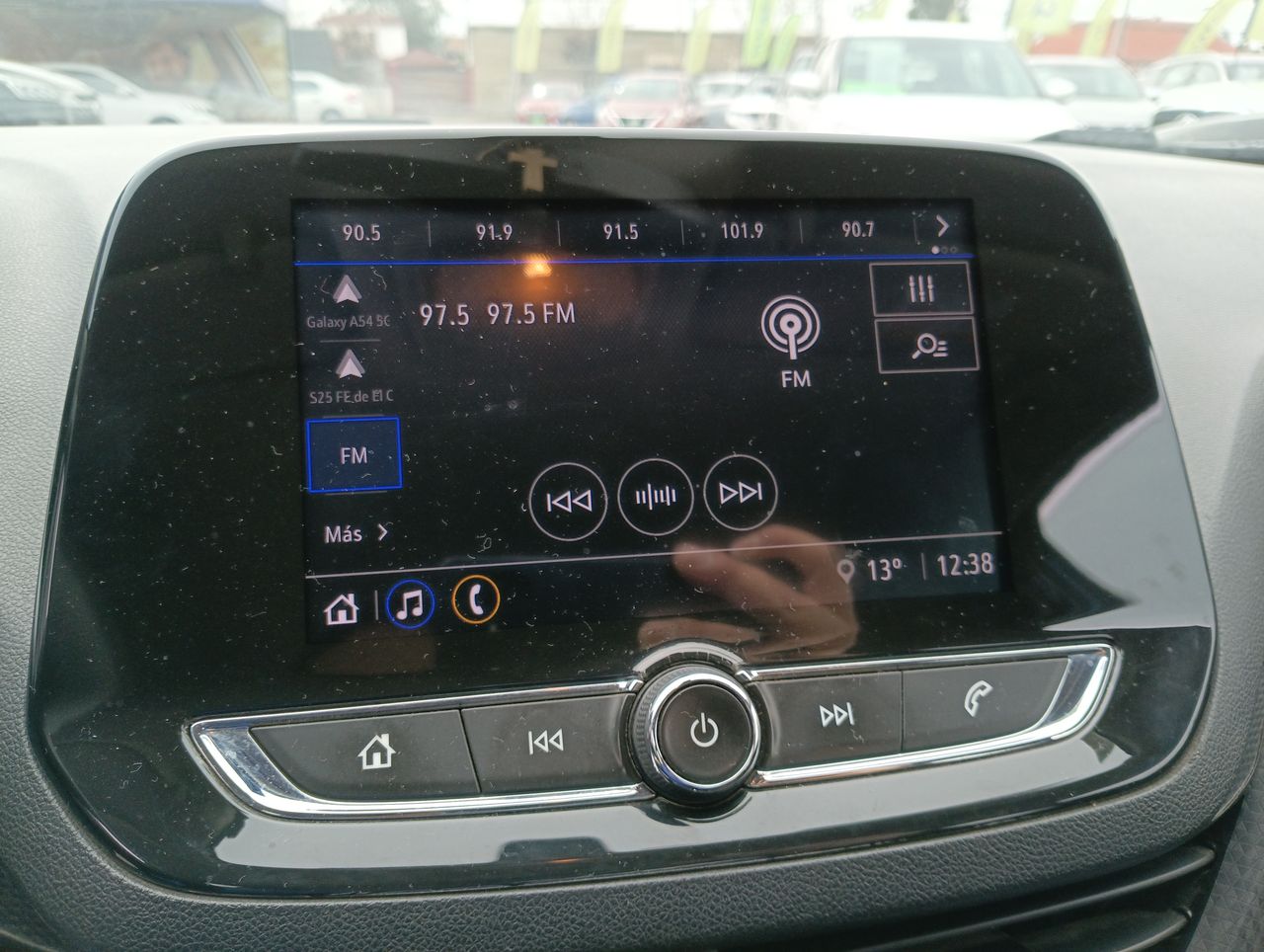 Chevrolet Onix — foto 19 de 26