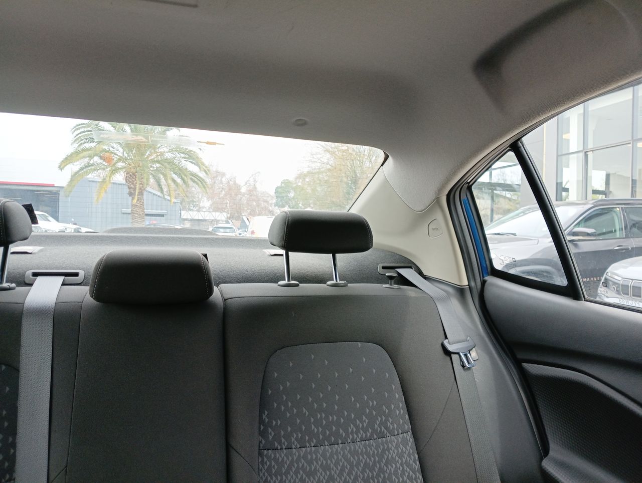 Chevrolet Onix — foto 6 de 26