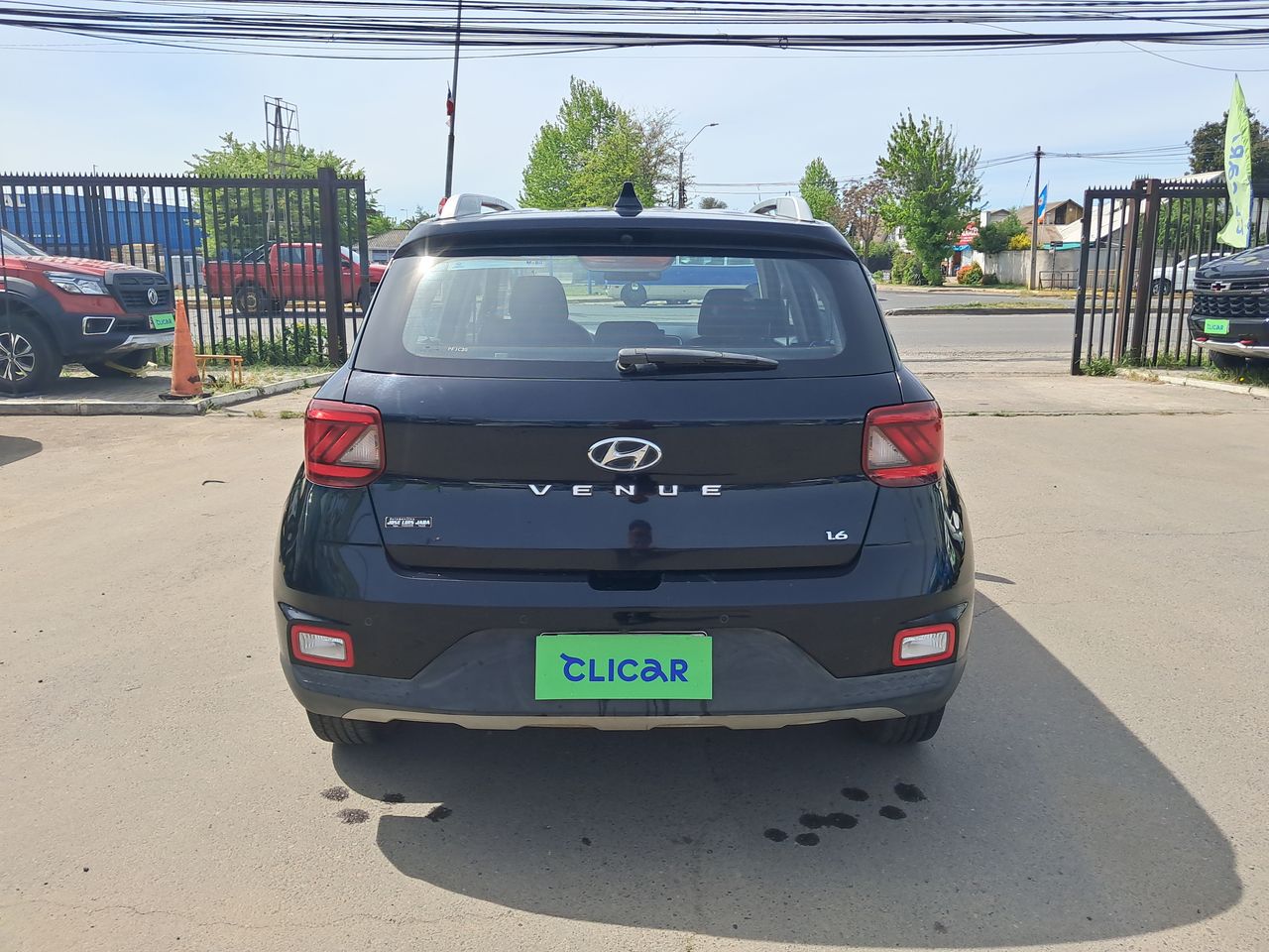 HYUNDAI - 6