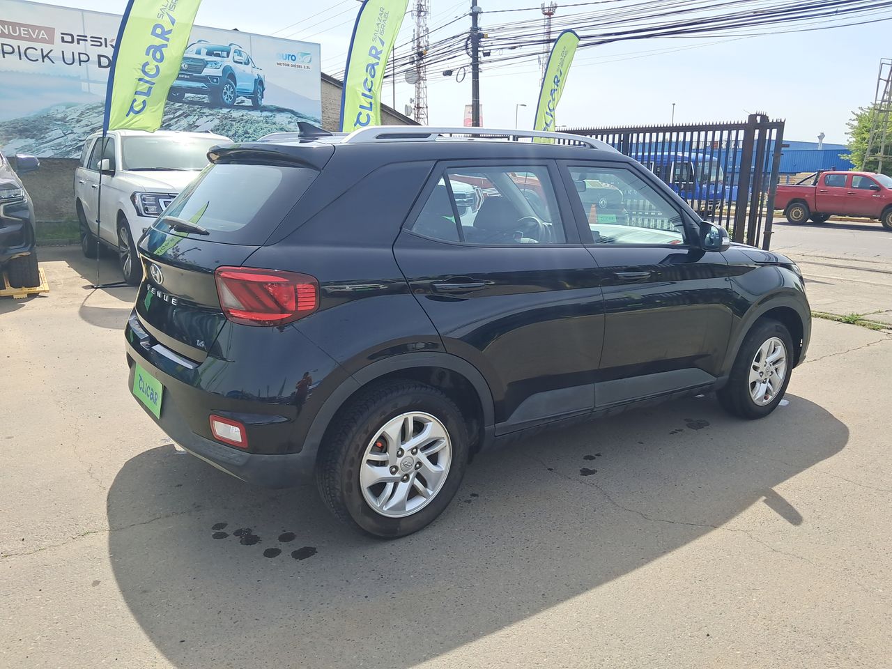 HYUNDAI - 7