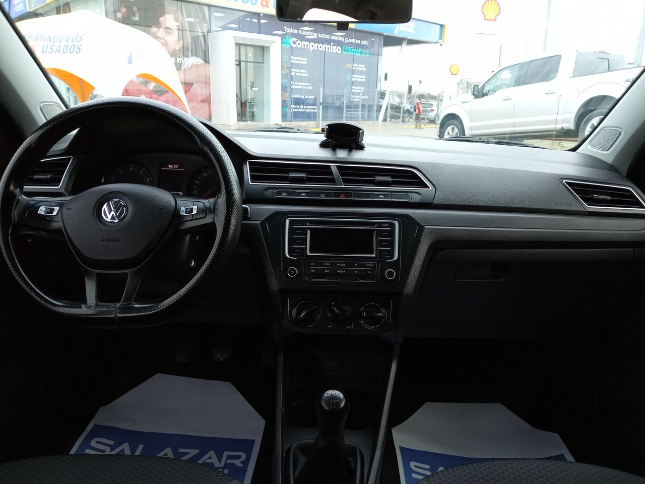 VOLKSWAGEN - 31
